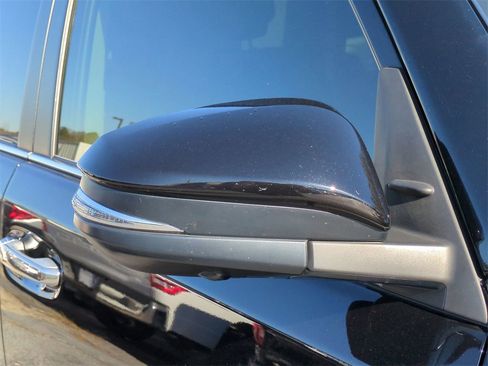 Used 2023 Toyota 4Runner Limited image 12