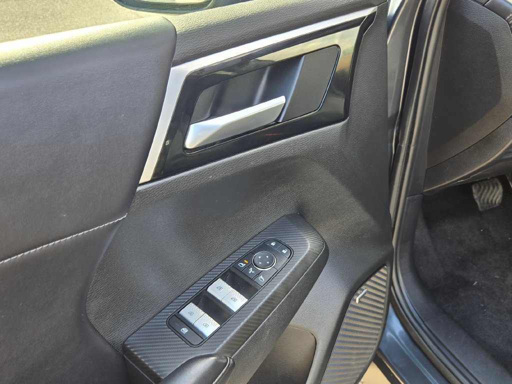 Used 2025 Mitsubishi Outlander SE AWD/4WD image 14