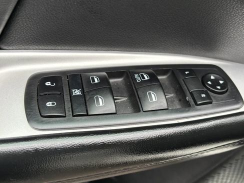 Used 2020 Dodge Journey SE FWD image 16