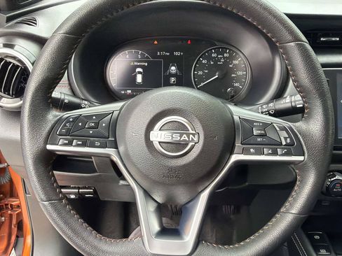 Used 2023 Nissan Kicks SR FWD image 25