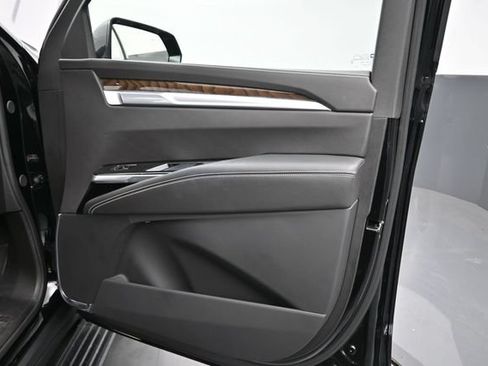 Certified 2026 Cadillac Escalade Platinum Sport w/ LPO, ONYX Package AWD/4WD image 22