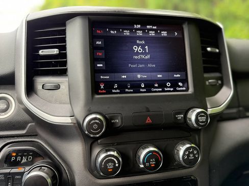 Used 2020 RAM 1500 Big Horn AWD/4WD image 36