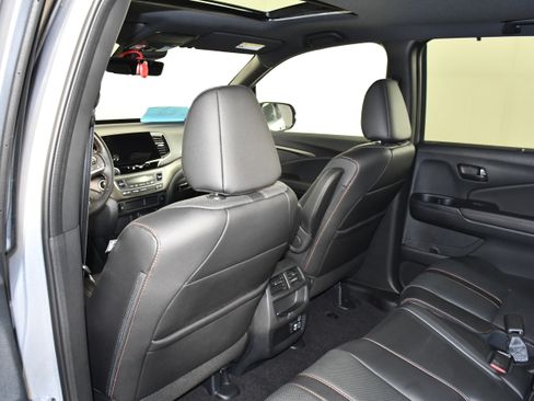 Certified 2023 Honda Passport TrailSport image 48