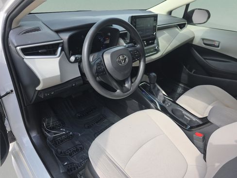 Used 2022 Toyota Corolla LE image 20