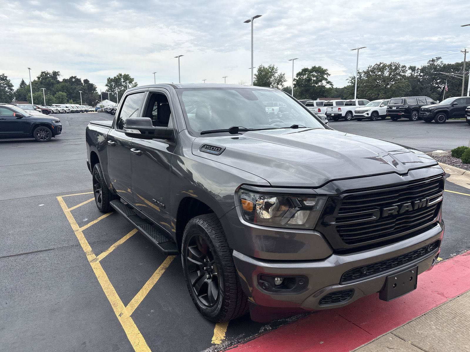 Used 2021 RAM 1500 Big Horn AWD/4WD image 3