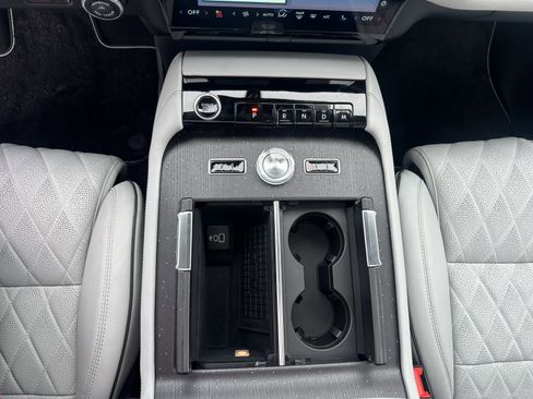 New 2026 Lincoln Navigator Black Label AWD/4WD image 18