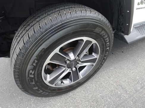 Used 2023 Jeep Wrangler Sahara w/ LED Lighting Group image 36