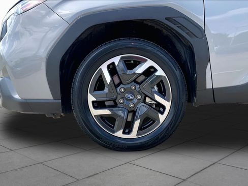 Used 2025 Subaru Forester Limited AWD/4WD image 10