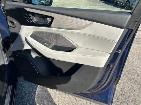 Used 2024 Acura MDX SH-AWD w/ Advance Package image 30