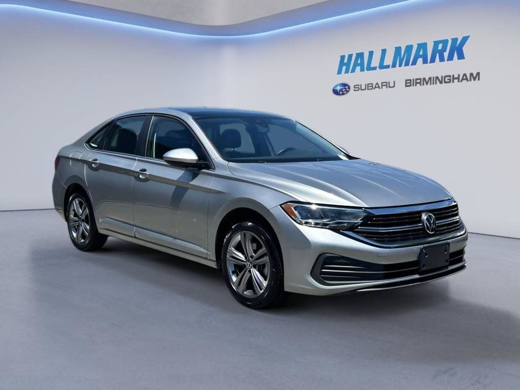 Used 2024 Volkswagen Jetta SE FWD image 1