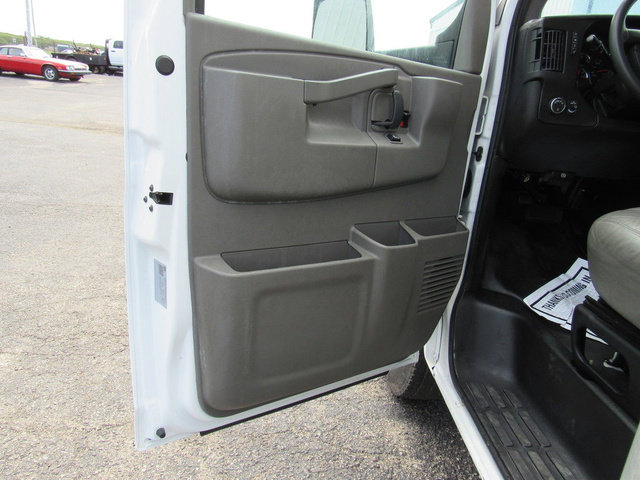 Used 2024 Chevrolet Express 3500 w/ Power Convenience Package RWD image 22