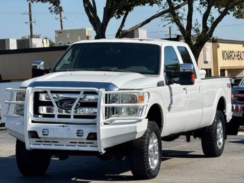 Used 2013 Ford F250 Lariat w/ Lariat Ultimate Pkg image 3