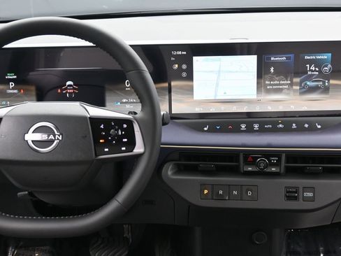 New 2026 Nissan Leaf SV+ w/ Floor Mat Package (SV+) FWD image 13