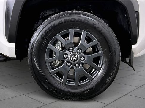 Used 2025 Toyota 4Runner SR5 image 10