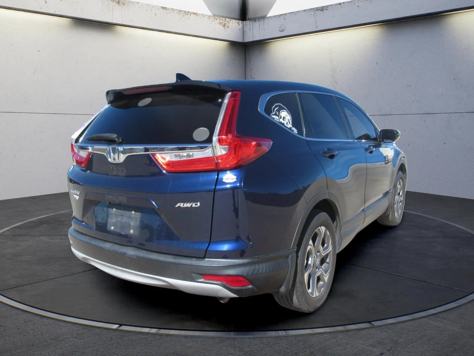 Used 2017 Honda CR-V EX image 3