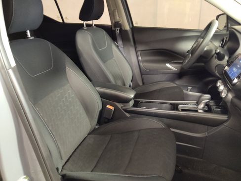 Used 2023 Nissan Kicks SV FWD image 21