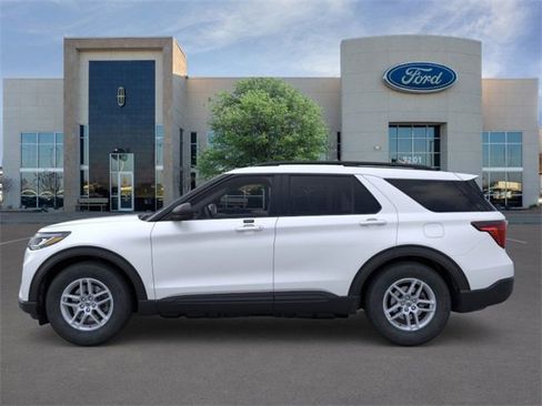 New 2026 Ford Explorer Active w/ Active Comfort Package image 3