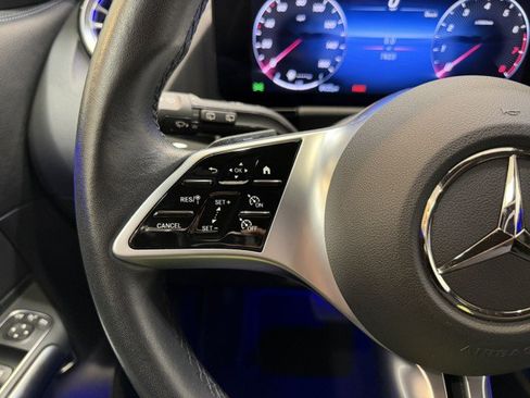 Certified 2025 Mercedes-Benz GLA 250 image 21