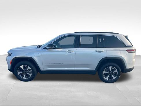 Used 2024 Jeep Grand Cherokee Limited 4xe AWD/4WD image 2