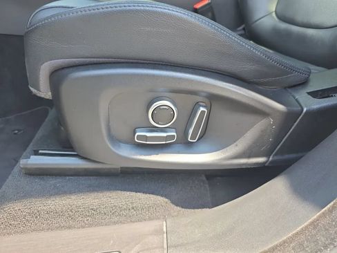 Used 2020 Jaguar F-PACE Premium AWD/4WD image 16