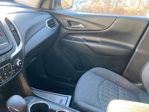 Used 2022 Chevrolet Equinox LT image 16