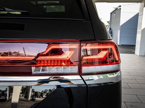 New 2026 Volkswagen Atlas SE image 18