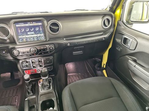 Used 2023 Jeep Wrangler Unlimited Rubicon 4xe w/ Cold Weather Group AWD/4WD image 27