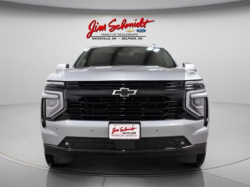 Used 2025 Chevrolet Suburban RST w/ Sun And Tow Package image 2