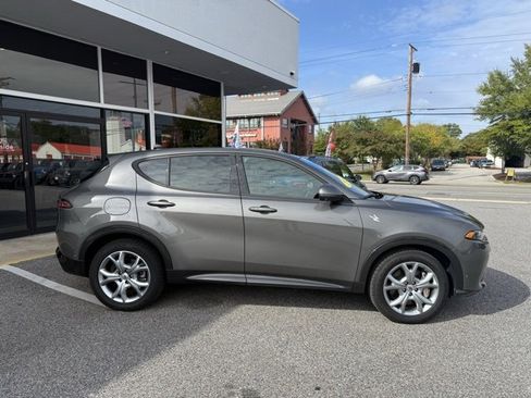 Used 2024 Dodge Hornet R/T Plus w/ Tech Pack Plus w/o Parking image 39