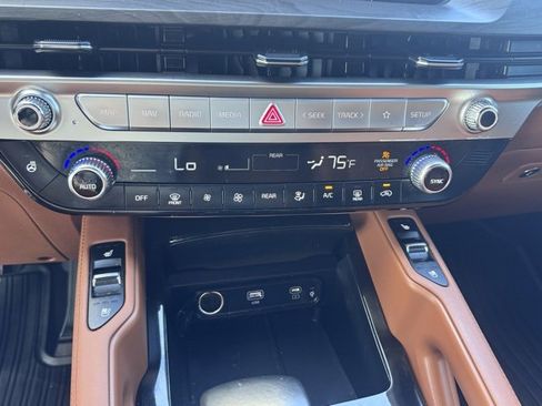 Used 2024 Kia Telluride EX X-Line image 28