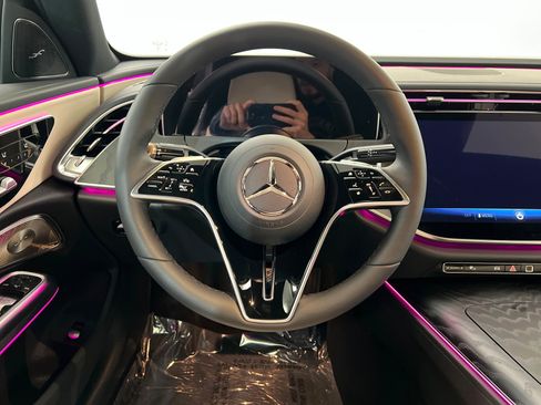 New 2026 Mercedes-Benz E 450 4MATIC Sedan image 12