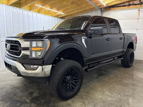 Used 2023 Ford F150 XLT AWD/4WD image 3