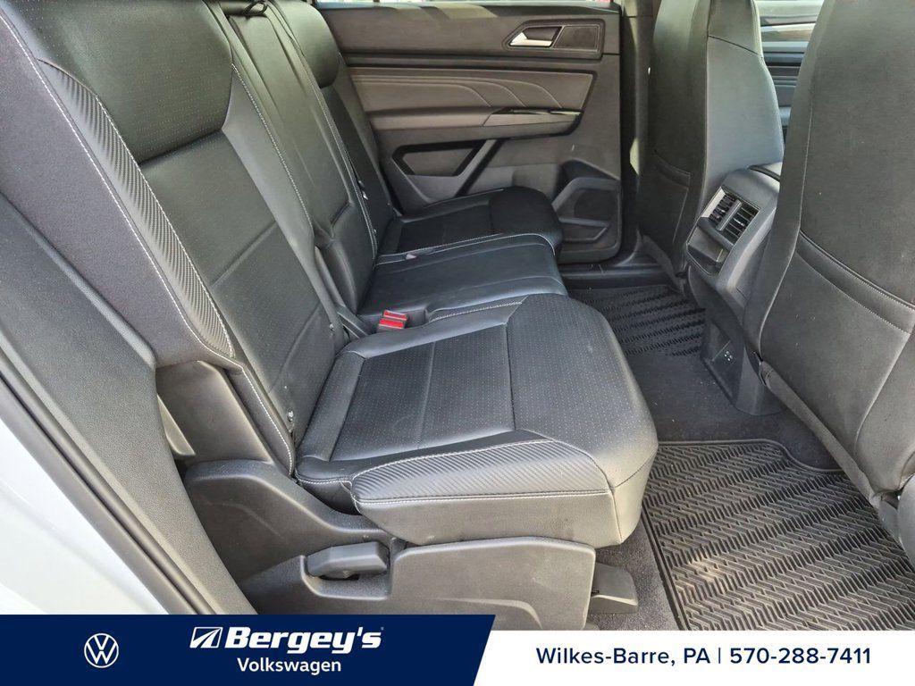 Used 2023 Volkswagen Atlas Cross Sport SE w/ Black Wheel Package AWD/4WD image 26