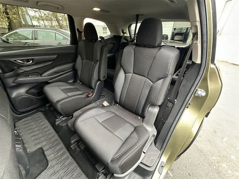 Certified 2024 Subaru Ascent Premium w/ Convenience Package image 13