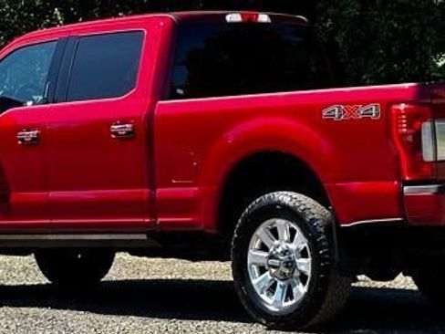 Used 2019 Ford F350 Platinum w/ Platinum Ultimate Package AWD/4WD image 6