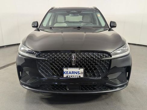 Used 2025 Lincoln Aviator Reserve w/ Jet Appearance Package image 3