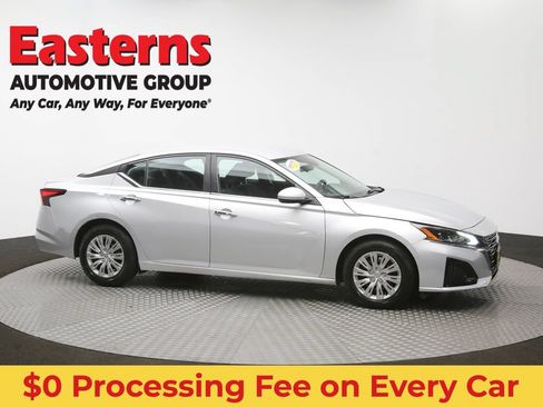 Used 2023 Nissan Altima 2.5 S FWD image 45