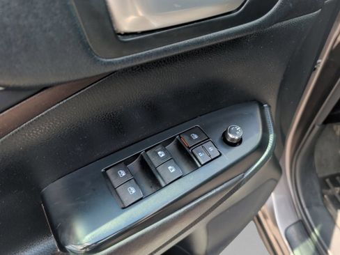 Used 2016 Toyota Highlander XLE AWD/4WD image 15