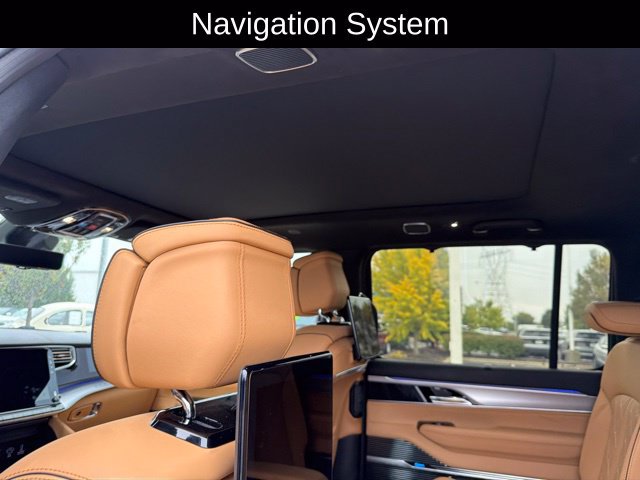 Used 2022 Jeep Grand Wagoneer Series III w/ Rear Seat Video Group 1 AWD/4WD image 13