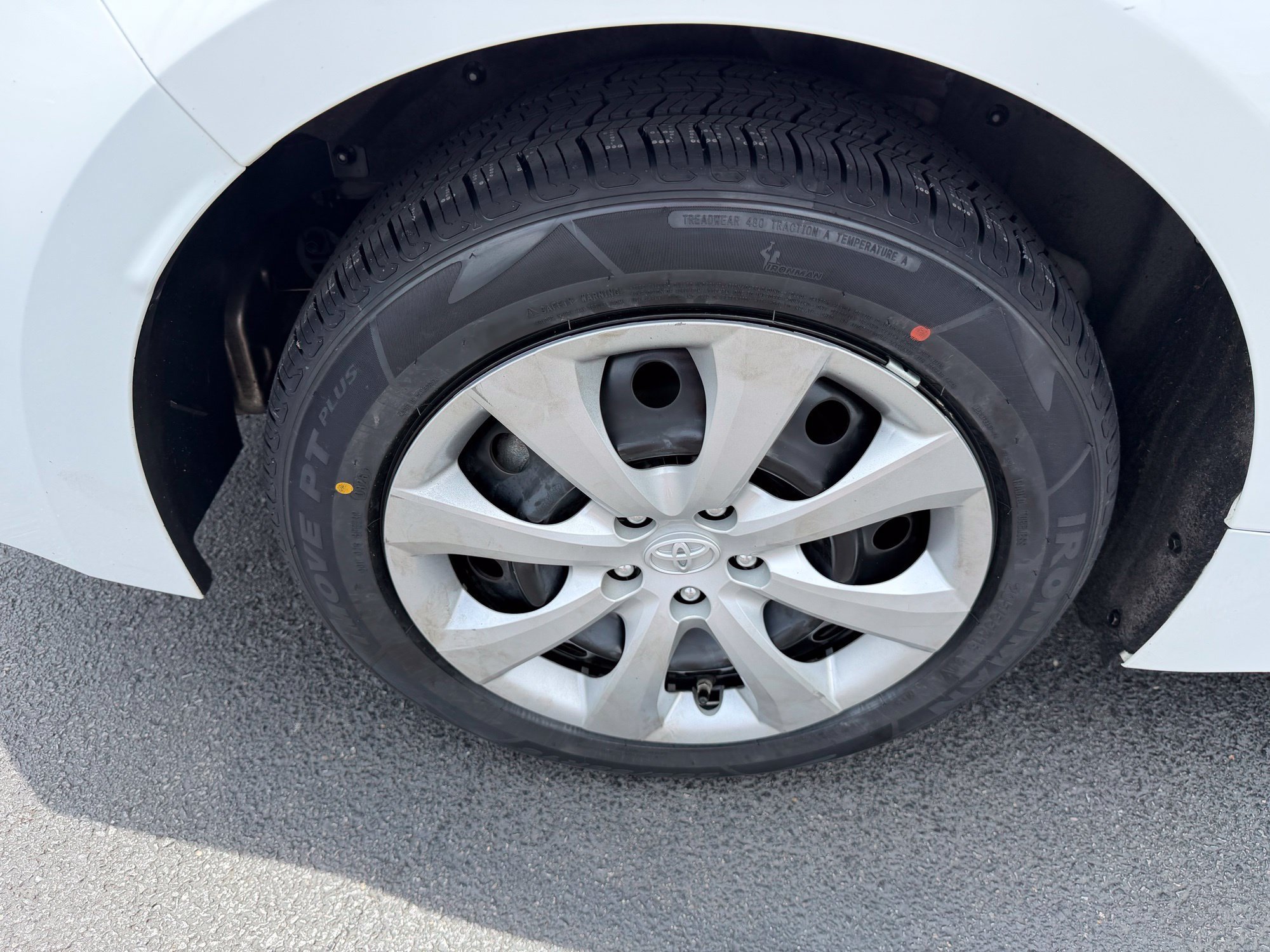 Used 2021 Toyota Corolla LE FWD image 8