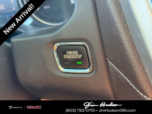 Used 2020 GMC Acadia SLT image 31