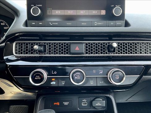 Used 2022 Honda Civic LX image 14