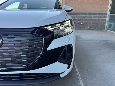 Used 2023 Audi Q4 e-tron Prestige w/ Black Optic Package image 11