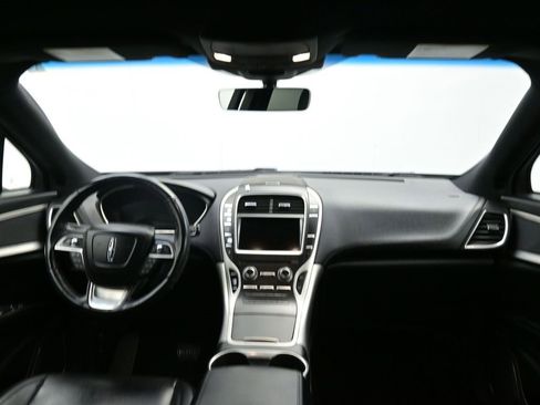 Used 2019 Lincoln Nautilus Premier image 30