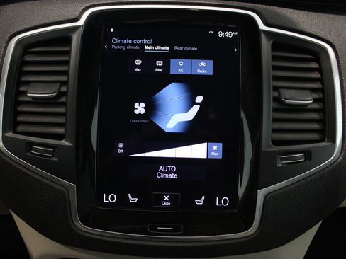Used 2020 Volvo XC90 T6 Momentum w/ Protection Package Premier AWD/4WD image 8