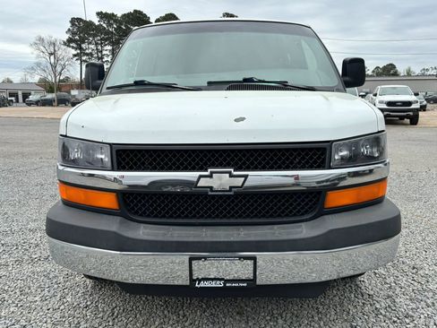 Used 2008 Chevrolet Express 3500 Extended Passenger w/ LT Preferred Equipment Group image 4