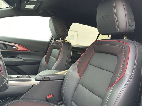 Used 2024 Chevrolet Equinox EV RS image 7