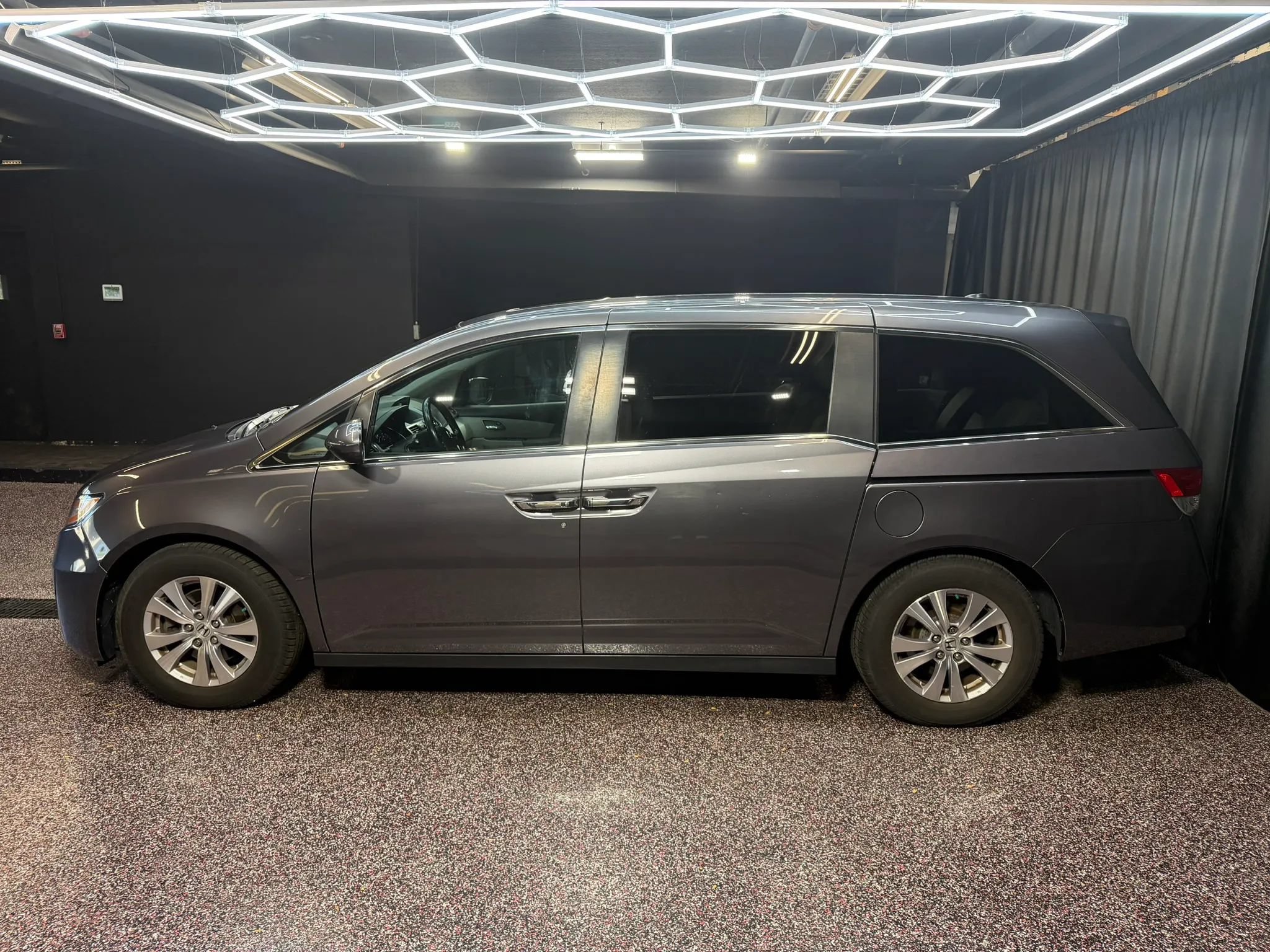 Used 2015 Honda Odyssey EX-L image 7