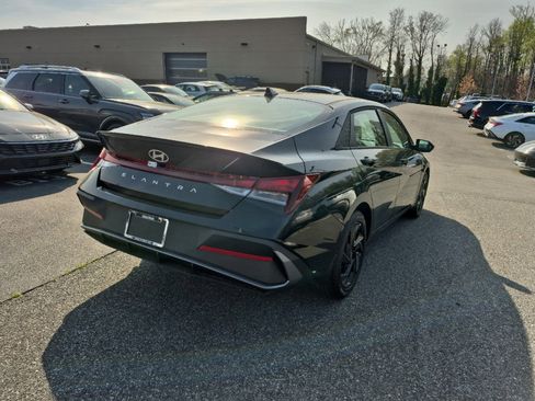New 2026 Hyundai Elantra Sport FWD image 11