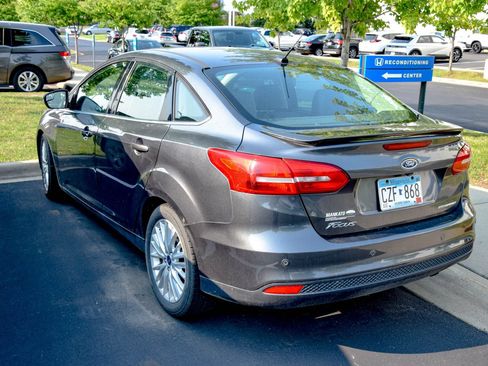 Used 2018 Ford Focus Titanium FWD image 15